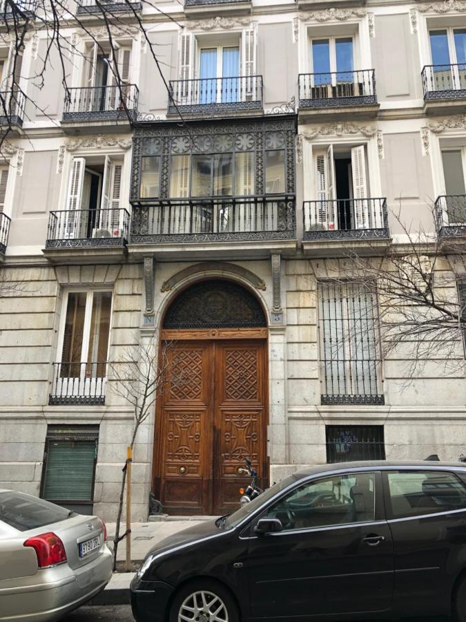 Opera Roost Hotel Madrid Luaran gambar