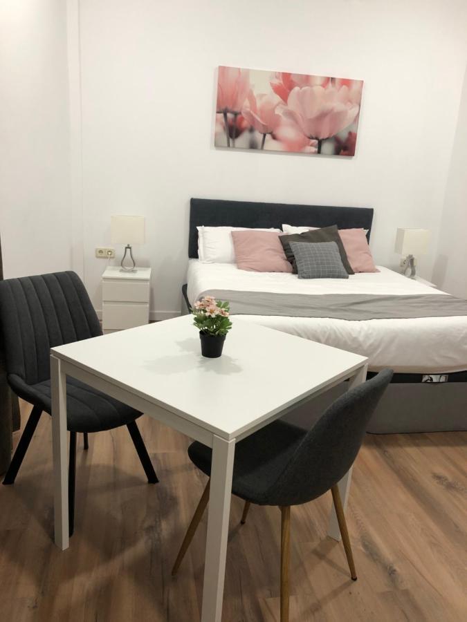 Opera Roost Hotel Madrid Luaran gambar