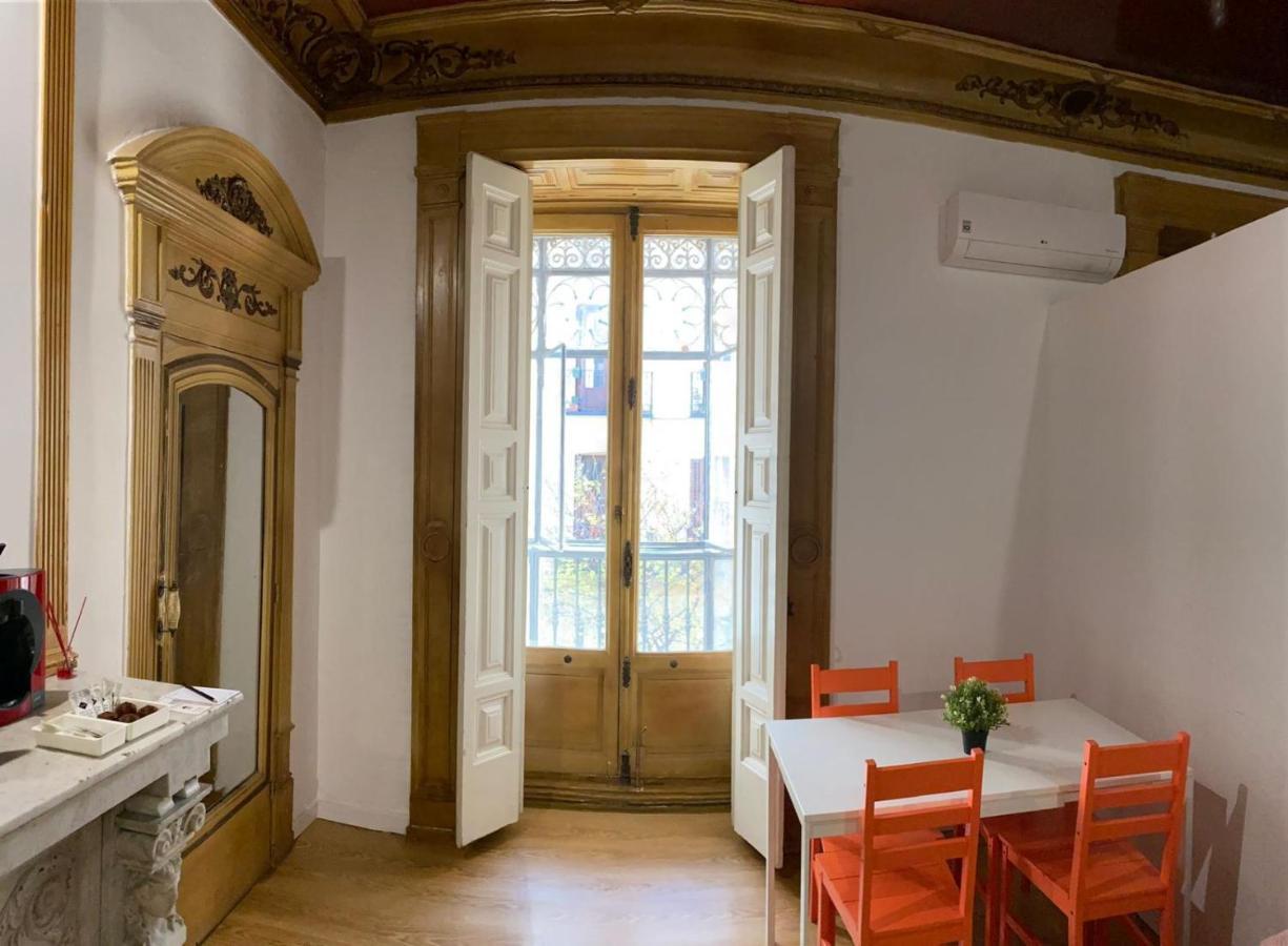 Opera Roost Hotel Madrid Luaran gambar